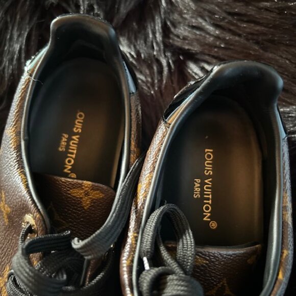 Louis Vuitton Front row Sneaker - Picture 3 of 6